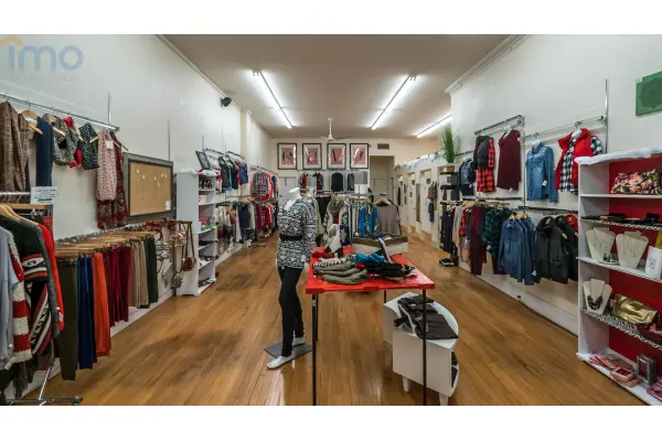 podkarpackie, brzozowski, Jasienica Rosielna, Wola Jasienicka, Lokal biurowy na obrzeżach